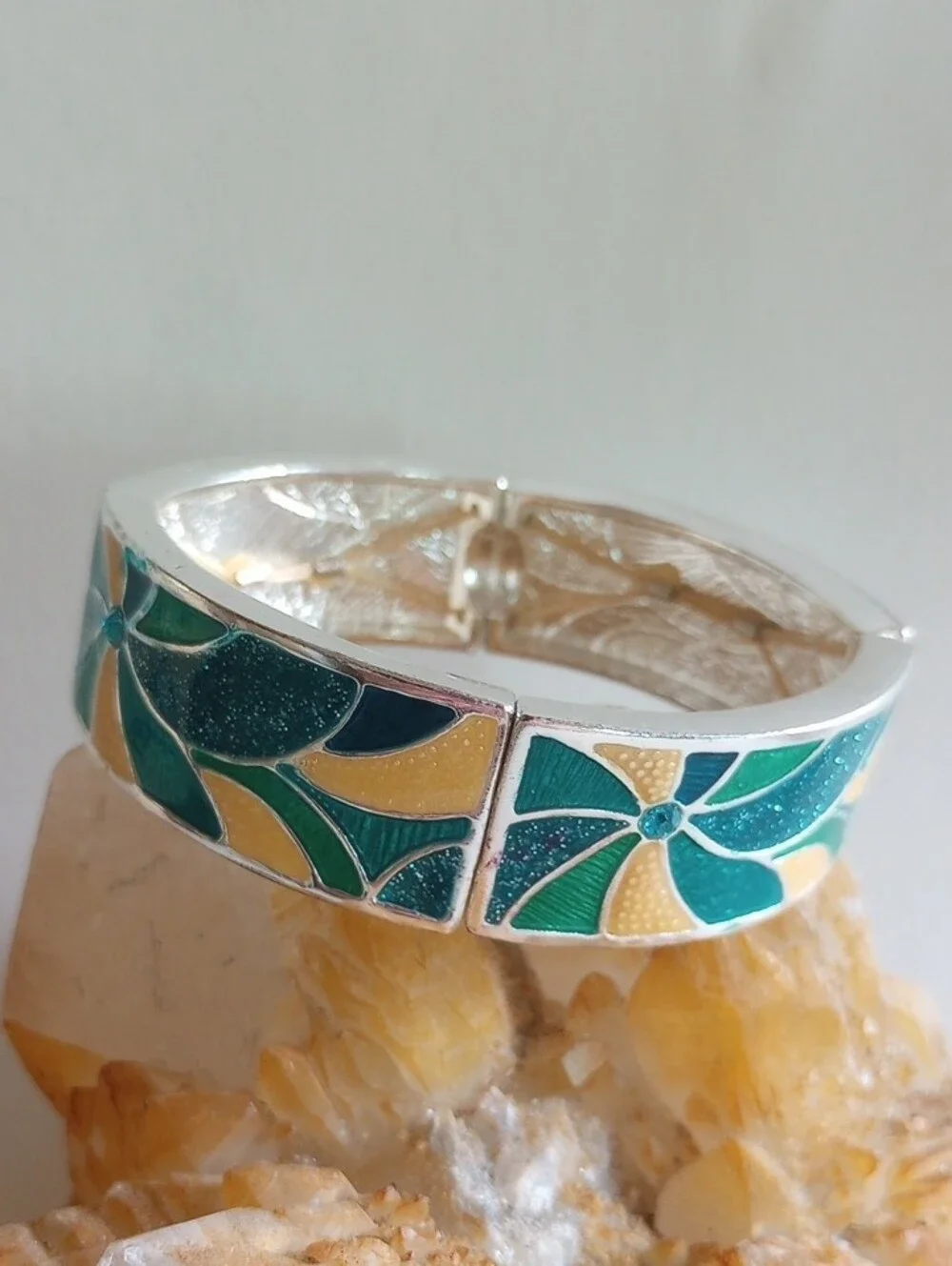 VINTAGE TWO BRACELETS SNAKE BANGLE , STRETCED ENAMEL LINKS  LOT
